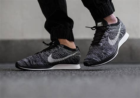 nike flyknit racer triple black fake|how to spot nike flyknit trainer.